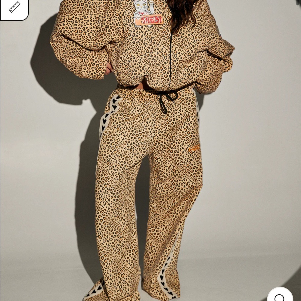 Sabbi leopard pants size L-sold out online